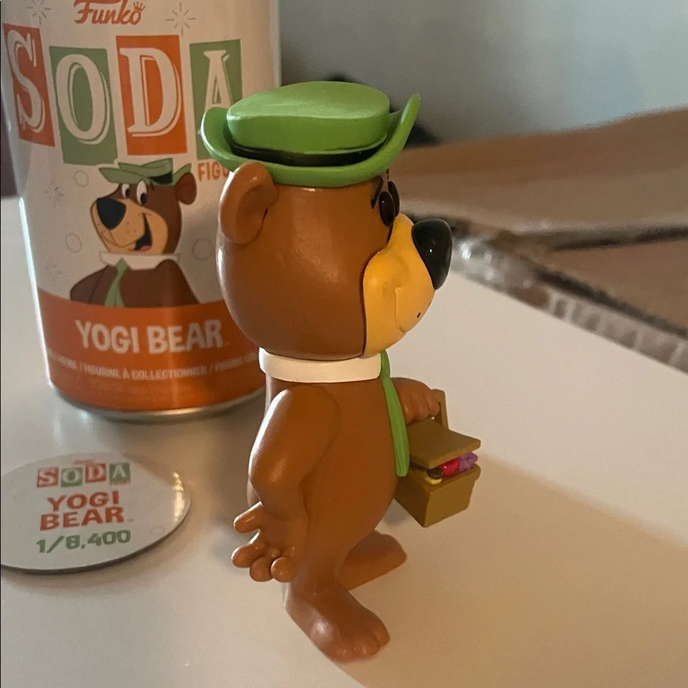 Funko Yogi Bear Soda Figure with Green Hat LE 1/8,400